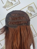 Peruka "Aga" kolor rudy brąz z z ciemnym odrostem, fryzura włosy długie z grzywką, damska syntetyczna - termiczna
