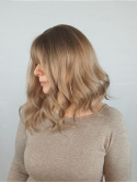 Peruka "Zoja" naturalny blond sombre, włosy półdługie falowane z przedziałkiem lateksowym, damska syntetyczna-termiczna