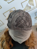 Peruka "Brigida" Lace Front, kolor karmelowy brąz z efektem sombre, fryzura włosy długie falowane, damska syntetyczna -termiczna